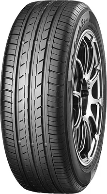 Yokohama Bluearth ES32 235/45 R17 97V Yokohama Bluearth ES32 235/45 R17 97V
