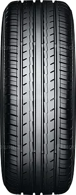 Yokohama Bluearth ES32A 235/45 R17 97V Yokohama Bluearth ES32A 235/45 R17 97V